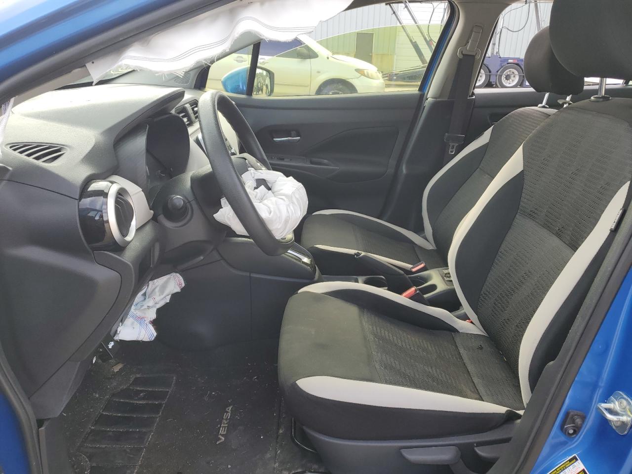 2021 Nissan Versa - Image 7