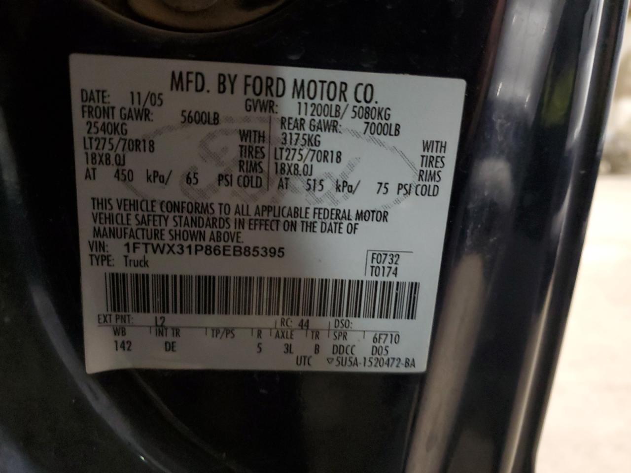 2006 Ford F350 - Image 14