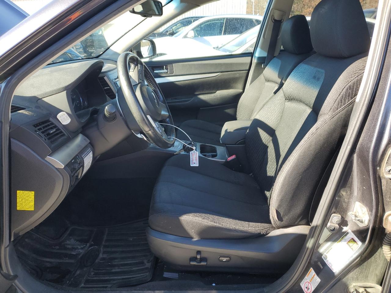 2011 Subaru Outback - Image 7
