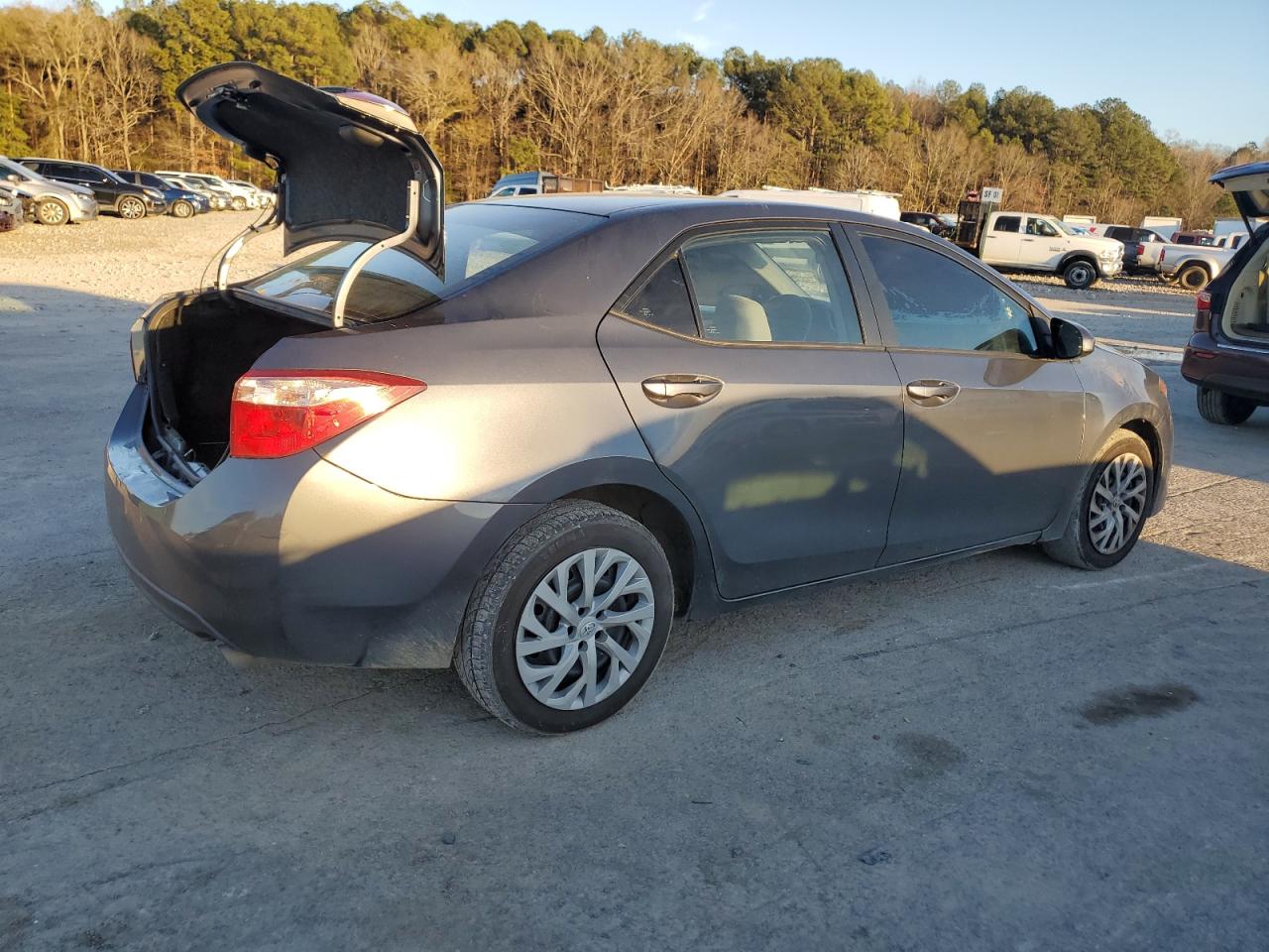 2018 Toyota Corolla - Image 3
