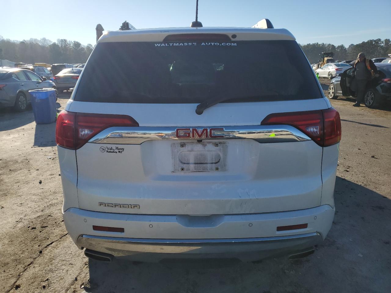 2017 GMC Acadia - Image 6