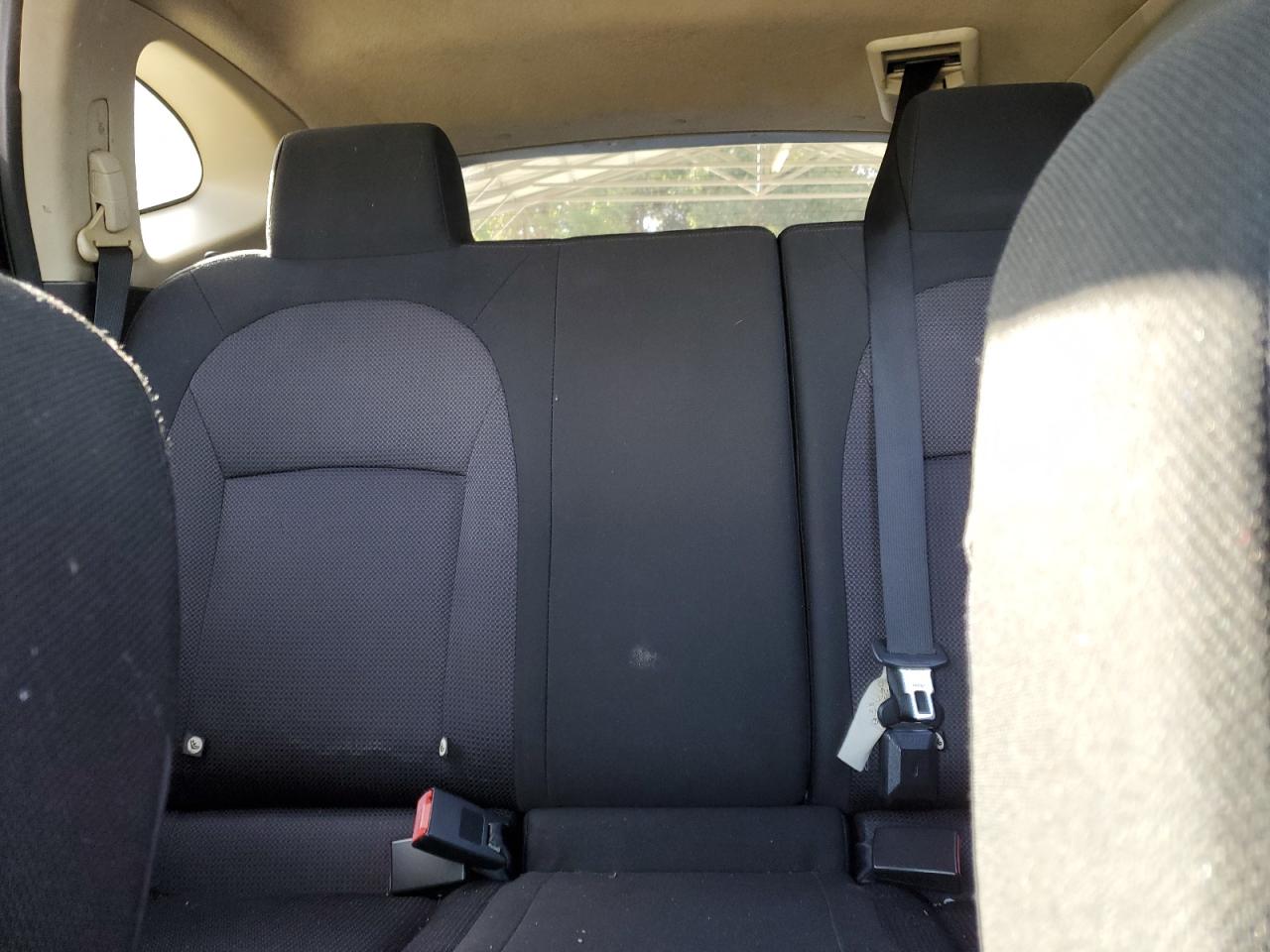 2011 Nissan Rogue - Image 10