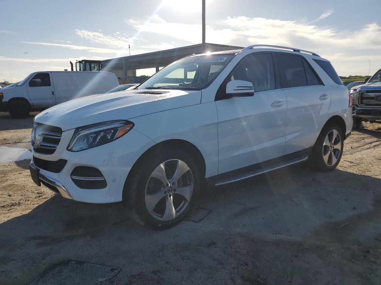 VIN 4JGDA5HB7HA936667 2017 MERCEDES-BENZ GLE-CLASS no.1