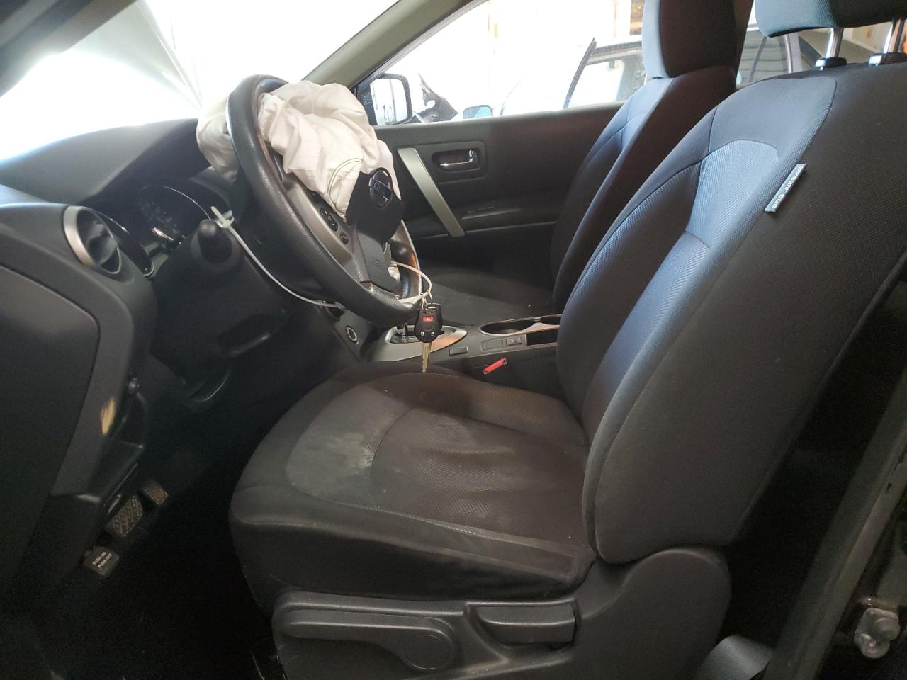 2013 Nissan Rogue - Image 7