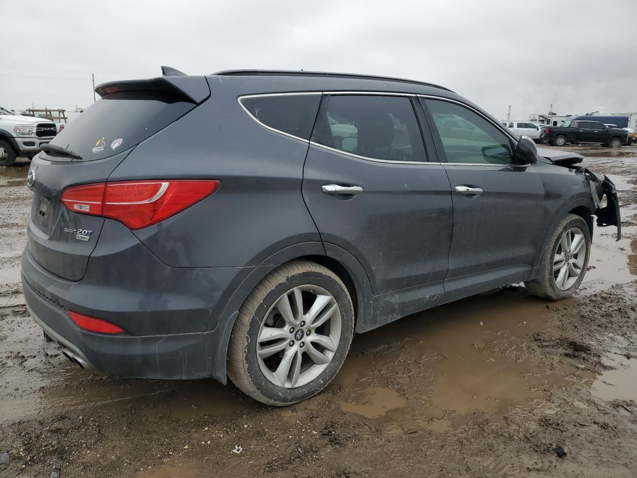 2015 Hyundai Santa Fe - Image 3