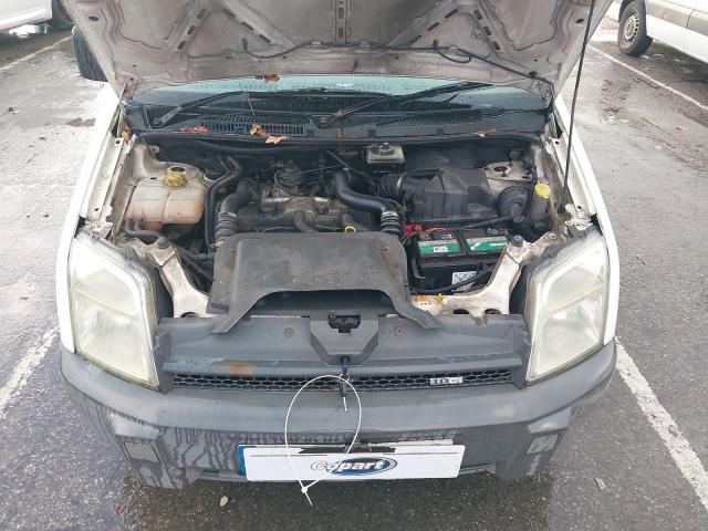 2005 FORD TRAN CONNE