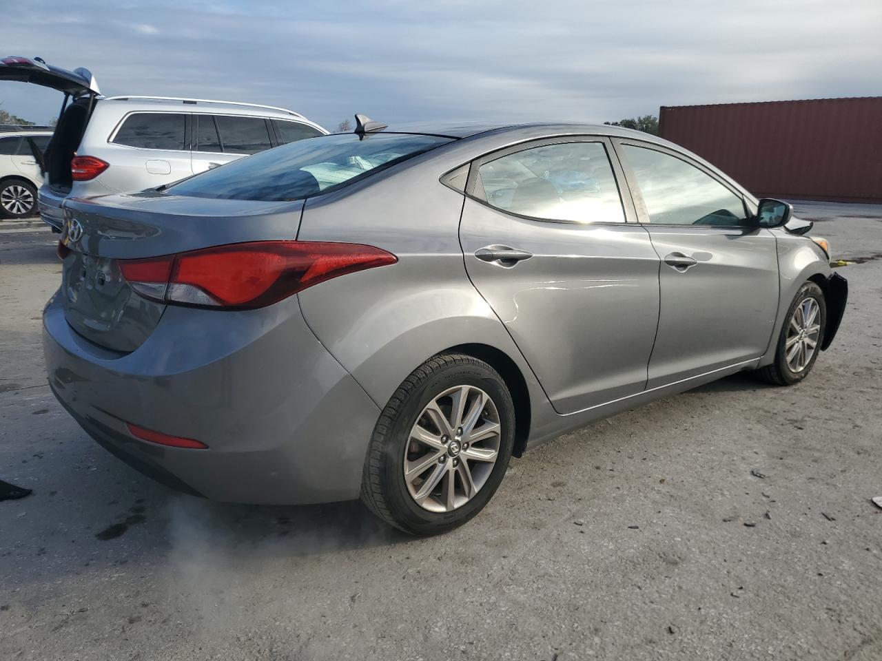 2014 Hyundai Elantra - Image 3
