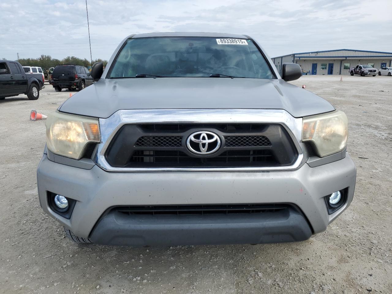 2014 Toyota Tacoma - Image 5