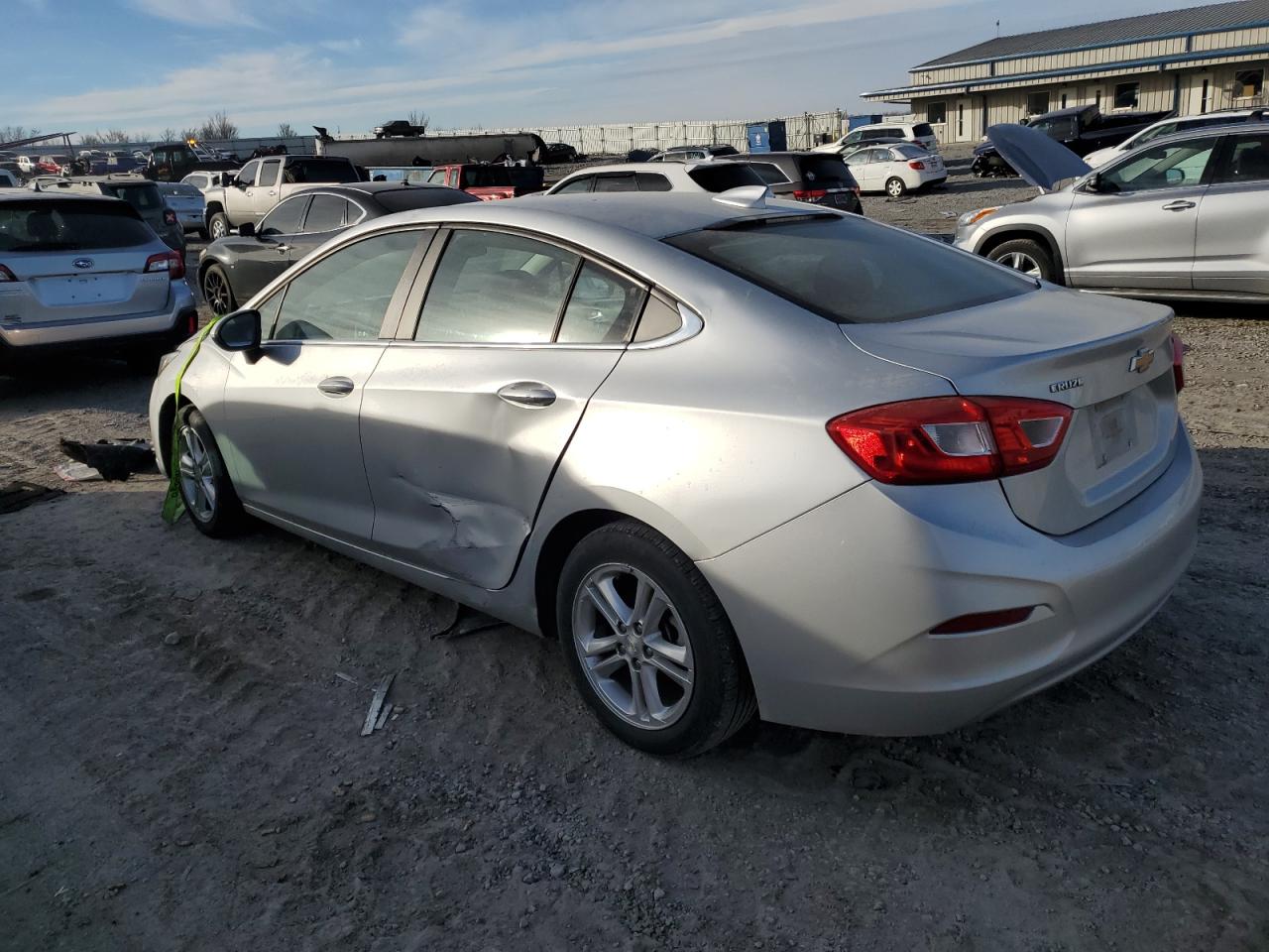 2017 Chevrolet Cruze - Image 2