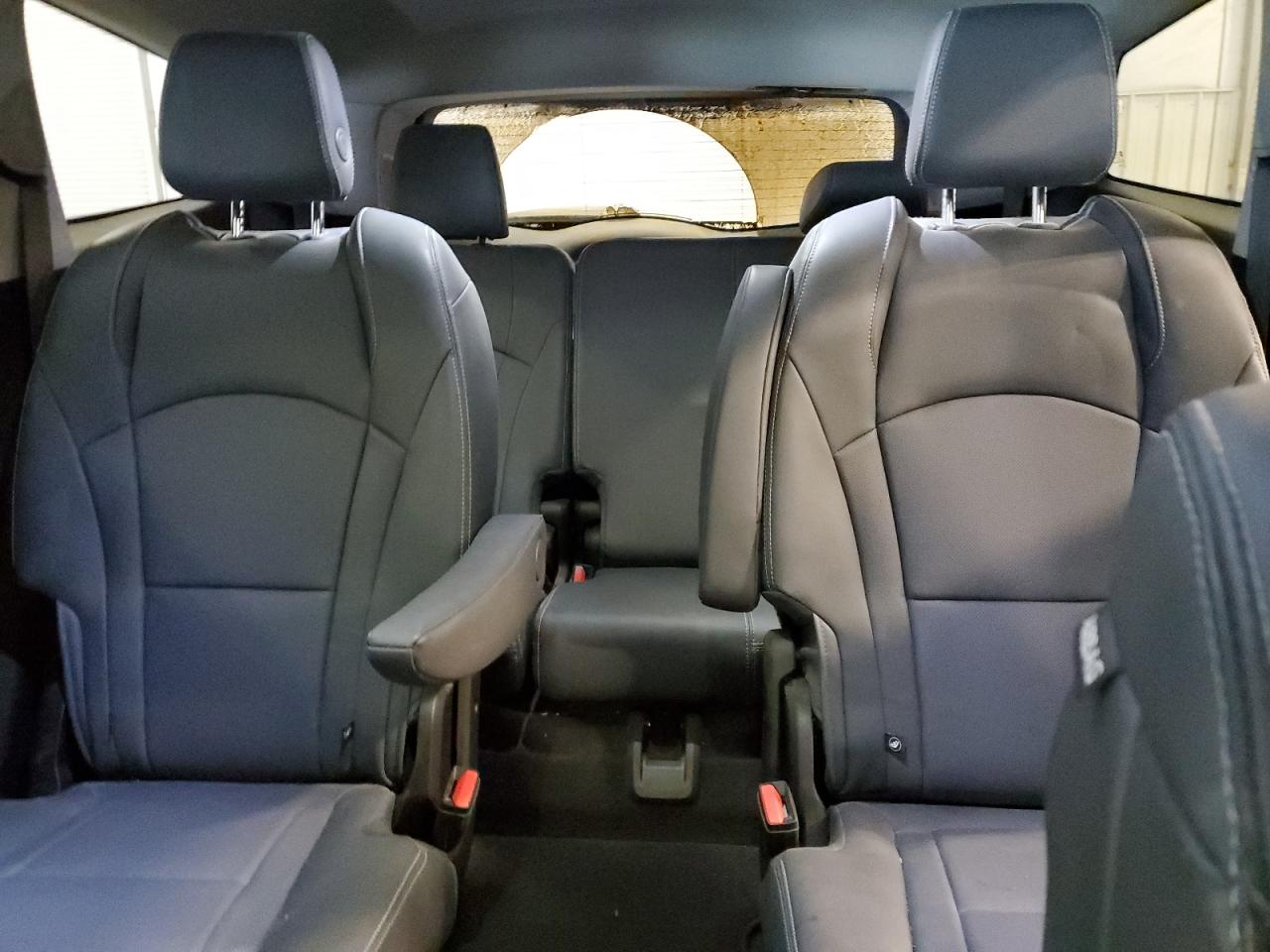 2018 Buick Enclave - Image 10