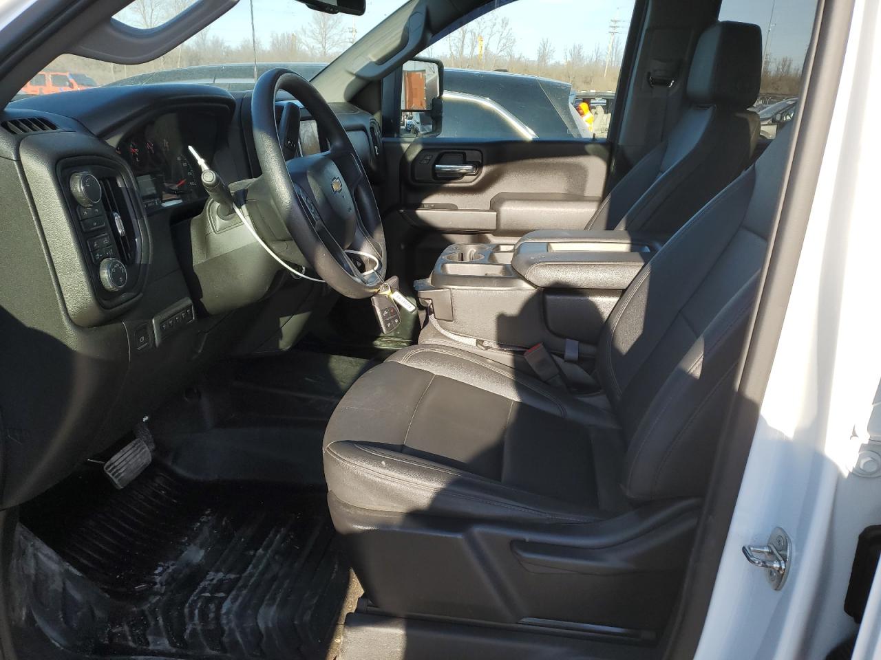 2024 Chevrolet Silverado - Image 7