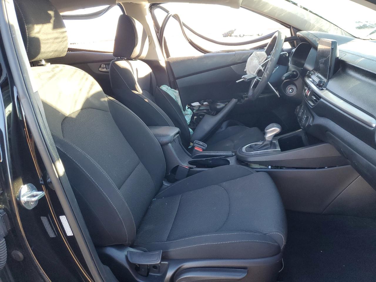 2021 Kia Forte - Image 7