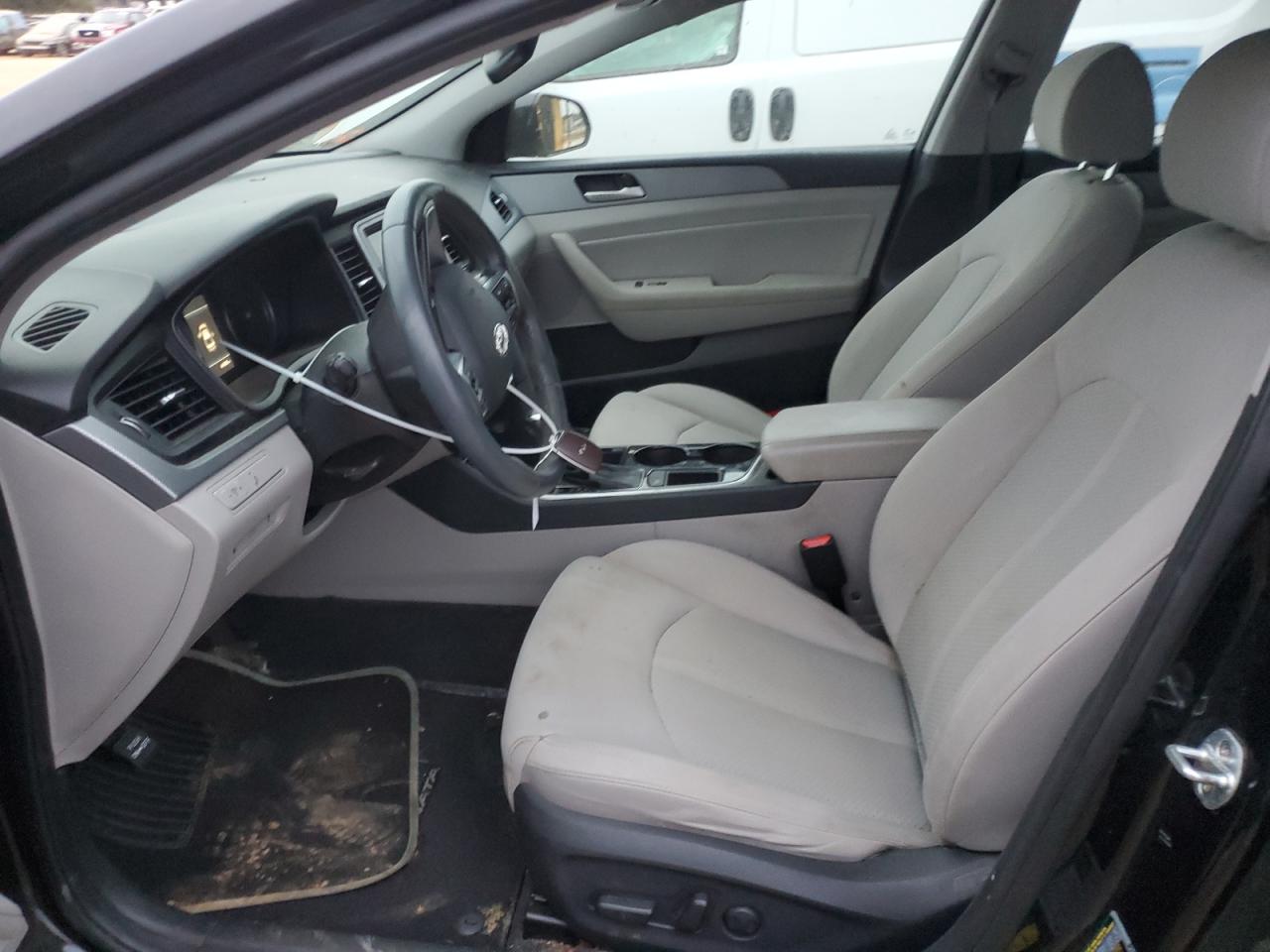 2018 Hyundai Sonata - Image 7
