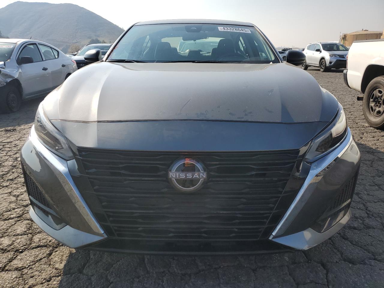 2024 Nissan Altima - Image 5