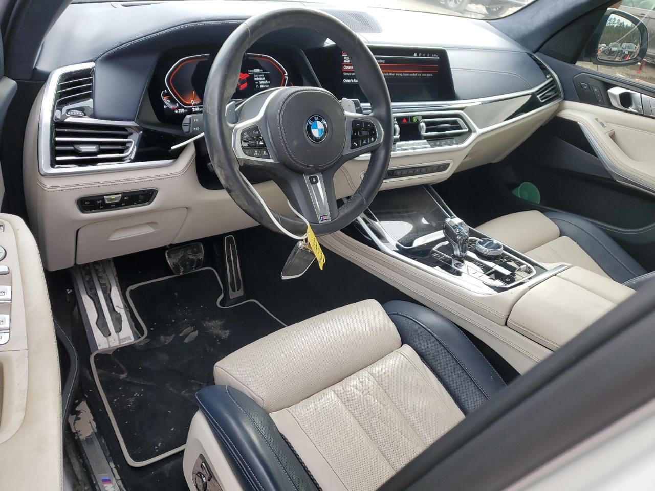 2022 BMW X7 - Image 8