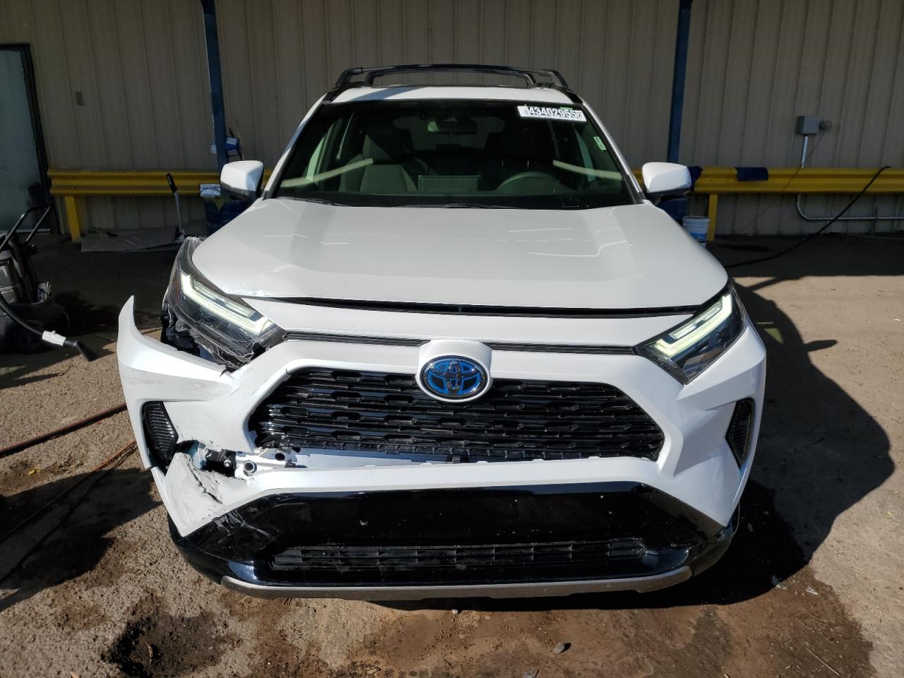 2023 Toyota RAV 4 - Image 5