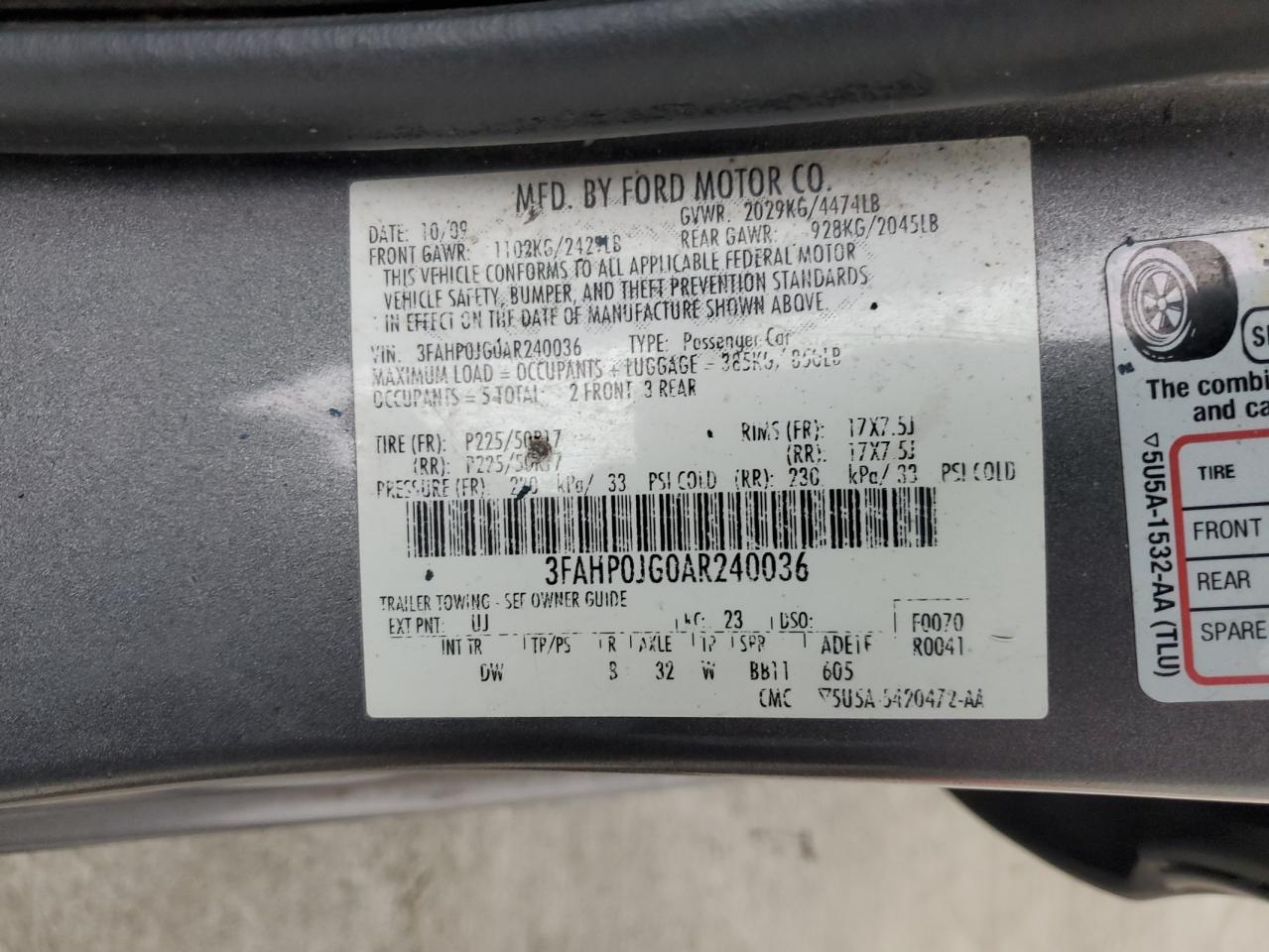 2010 Ford Fusion - Image 12
