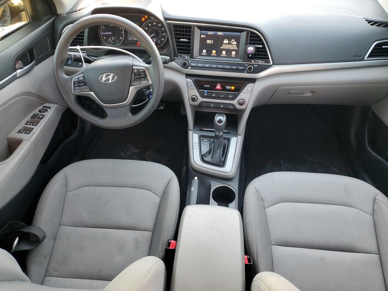 2018 Hyundai Elantra - Image 8
