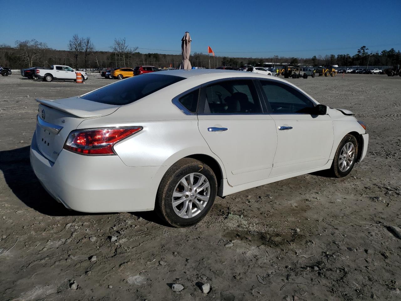 2014 Nissan Altima - Image 3