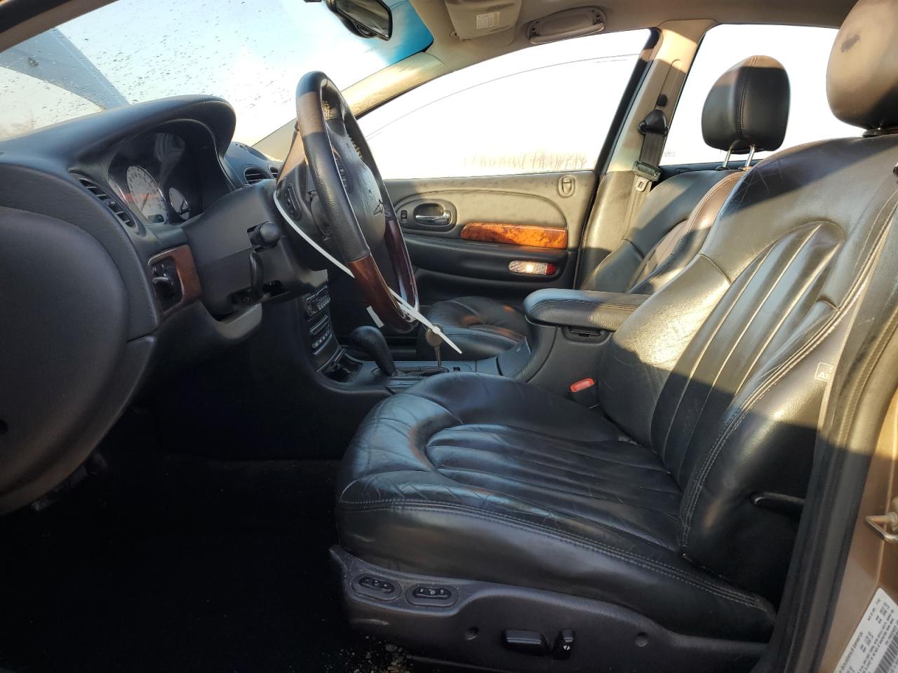 2002 Chrysler 300 - Image 7