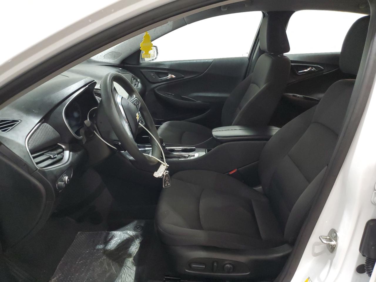 2022 Chevrolet Malibu - Image 7