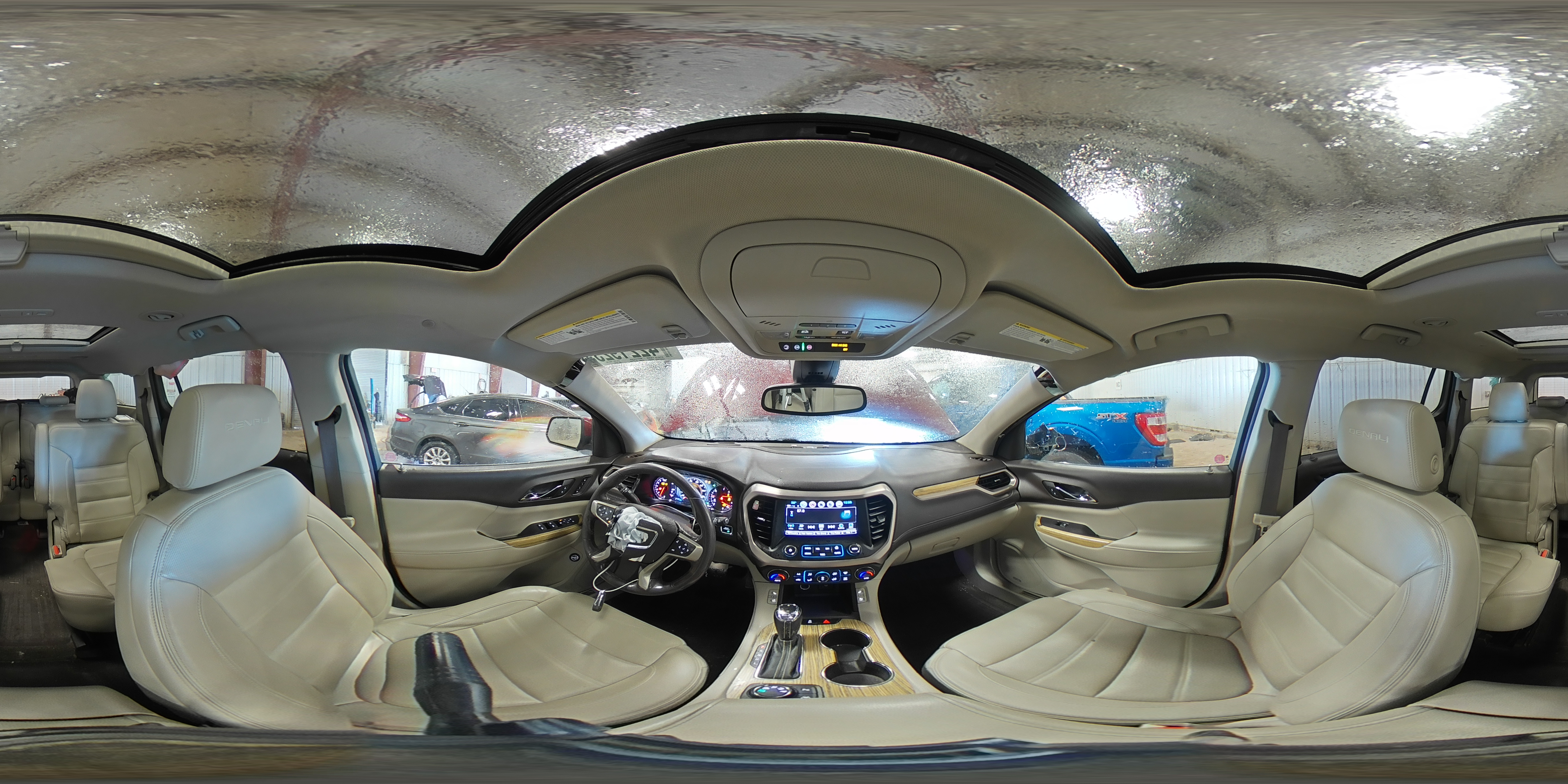 2018 GMC Acadia - Image 16