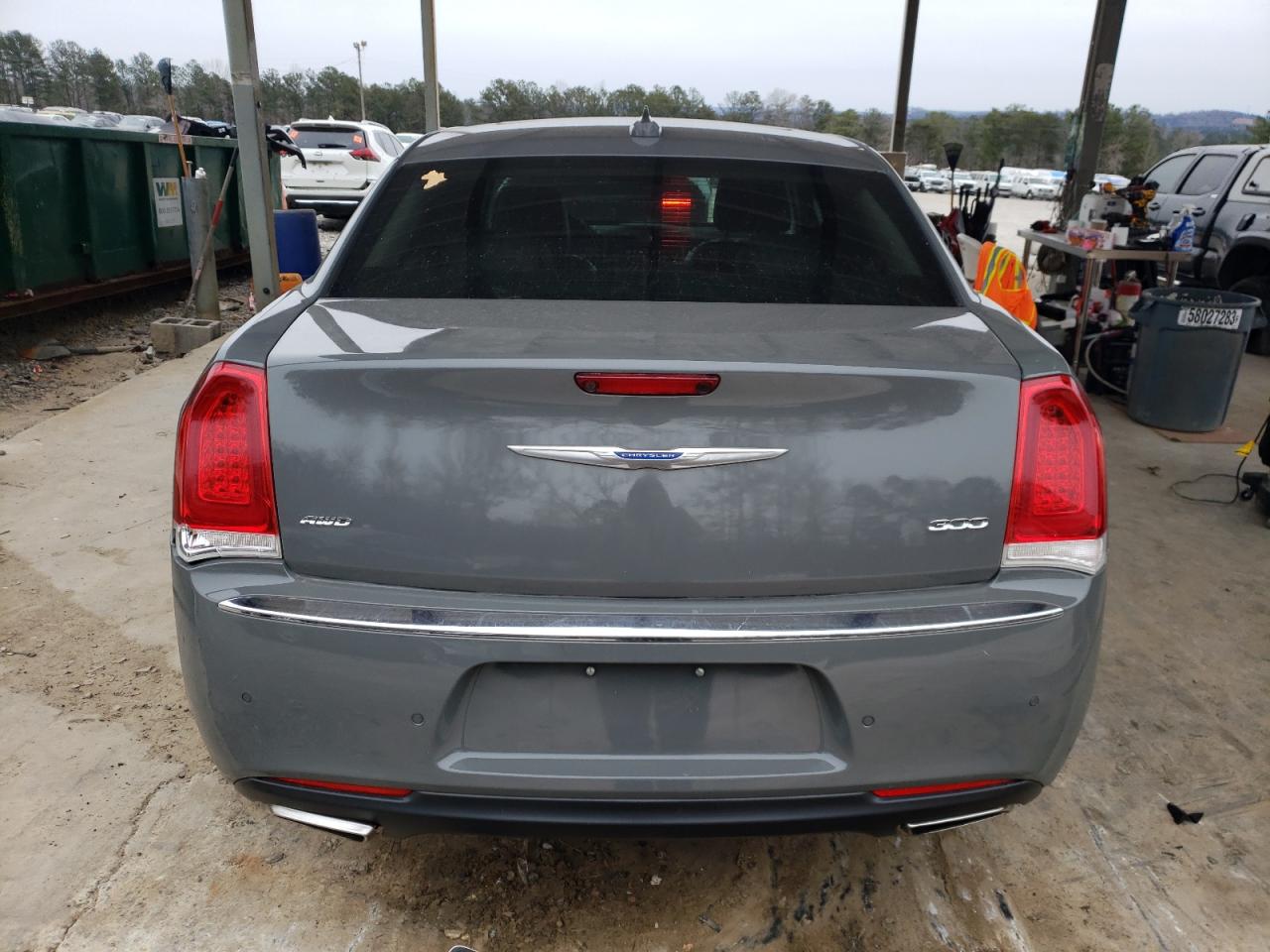 2018 Chrysler 300 - Image 6