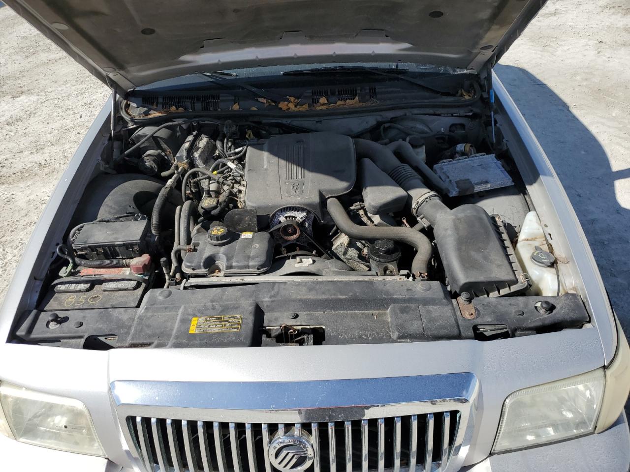 2009 Mercury Grand Marquis - Image 11