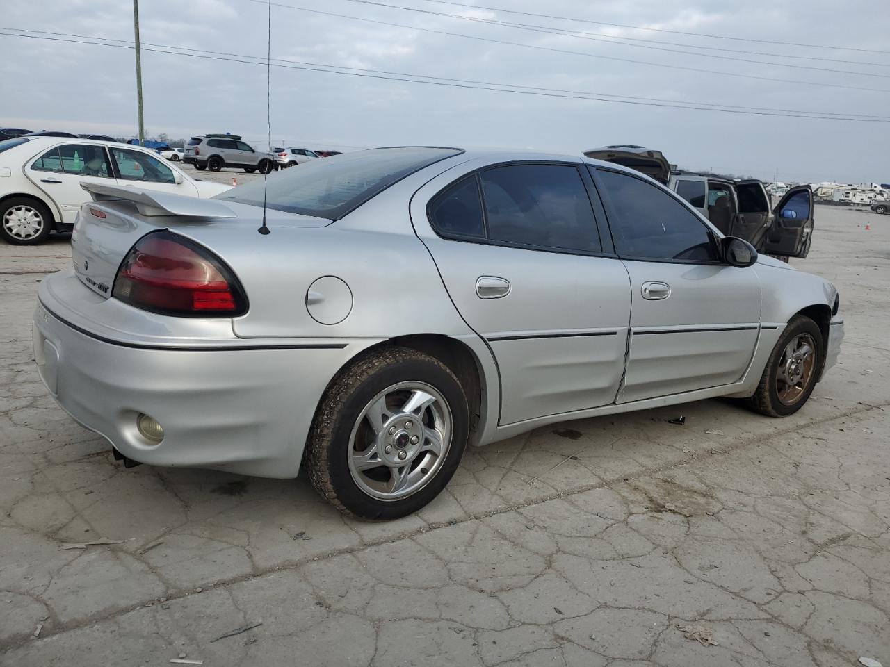 2004 Pontiac Grand AM - Image 3