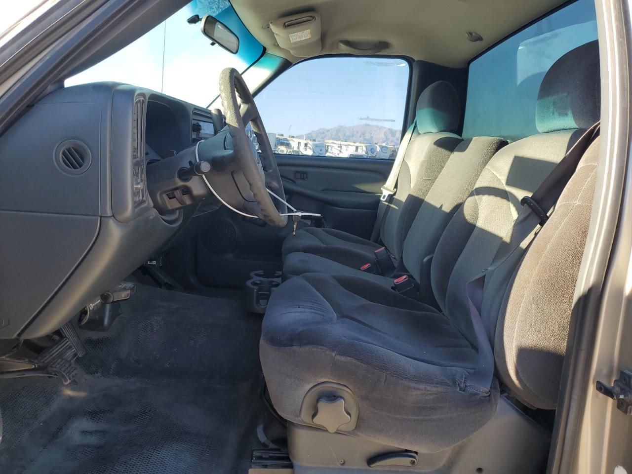 2002 GMC Sierra - Image 7