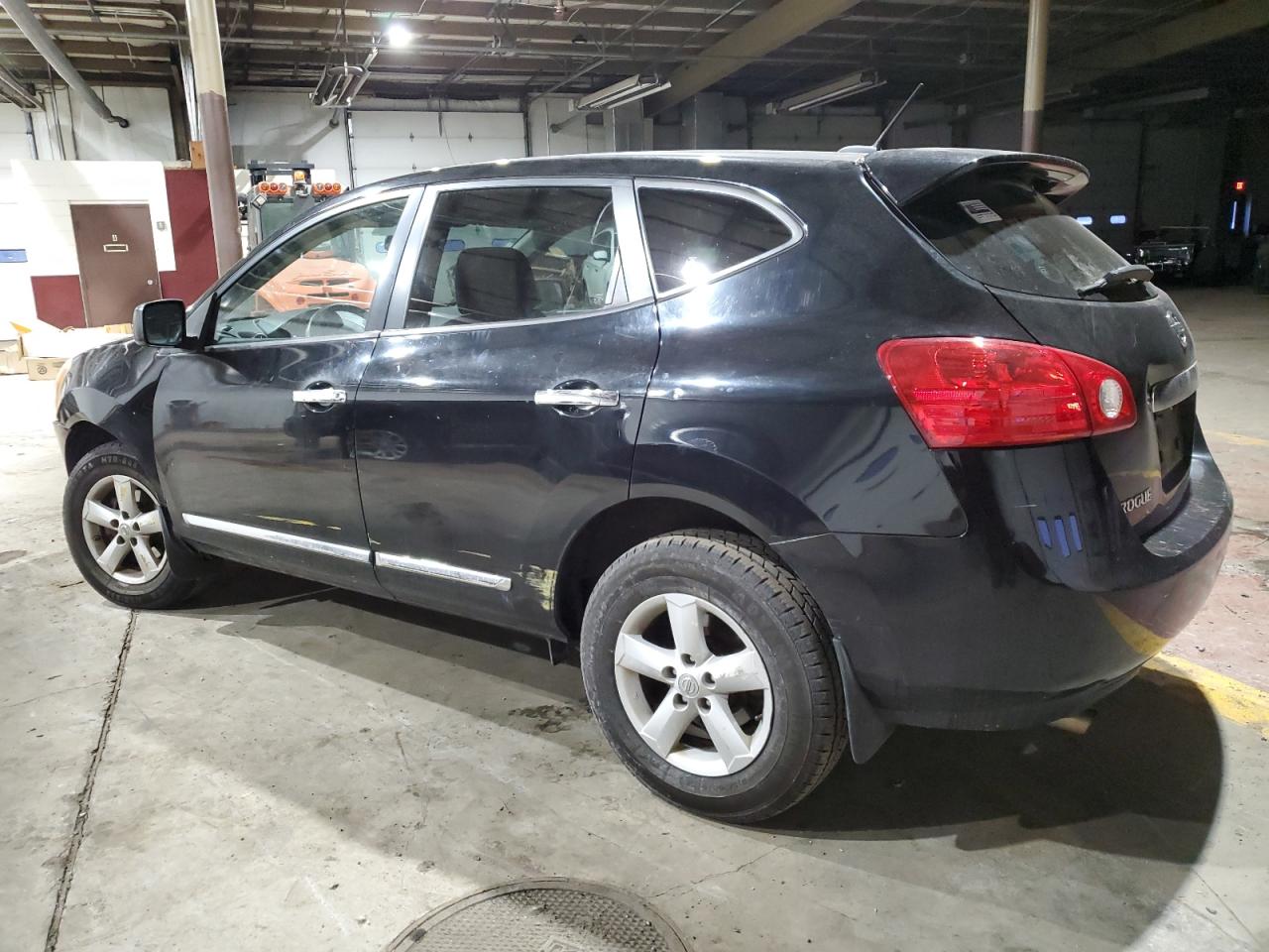 2012 Nissan Rogue - Image 2