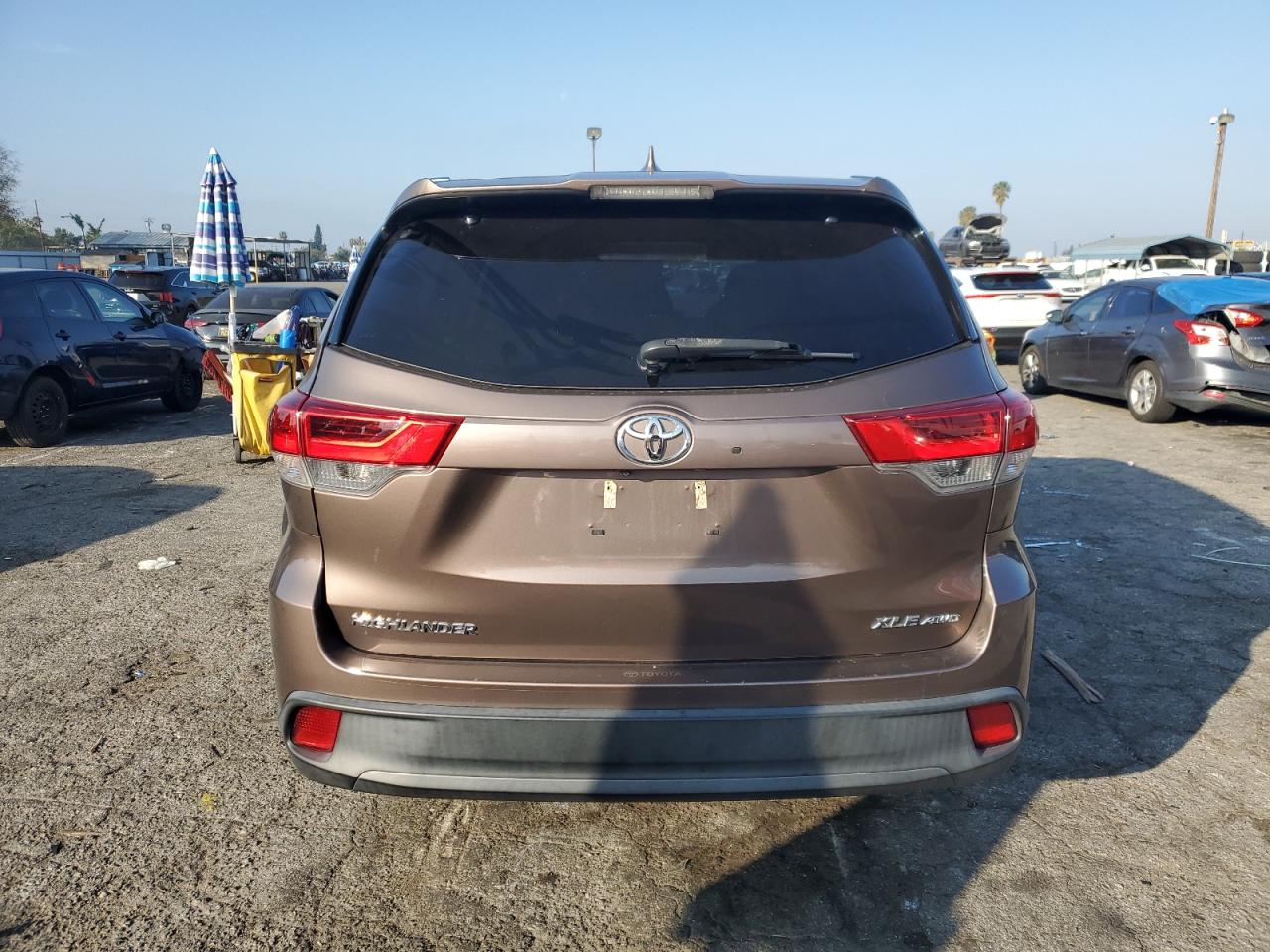 2018 Toyota Highlander - Image 6