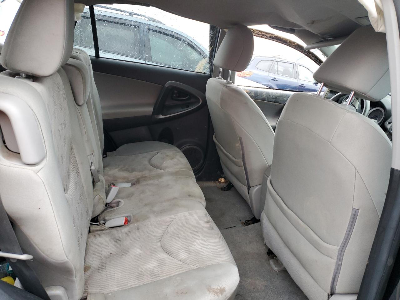 2012 Toyota RAV 4 - Image 11