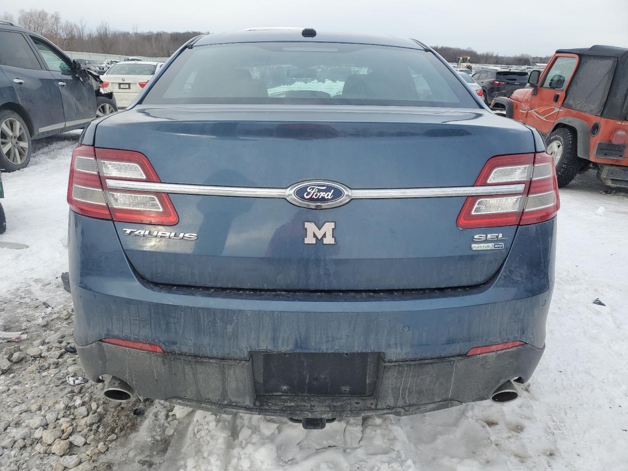 2018 Ford Taurus - Image 6