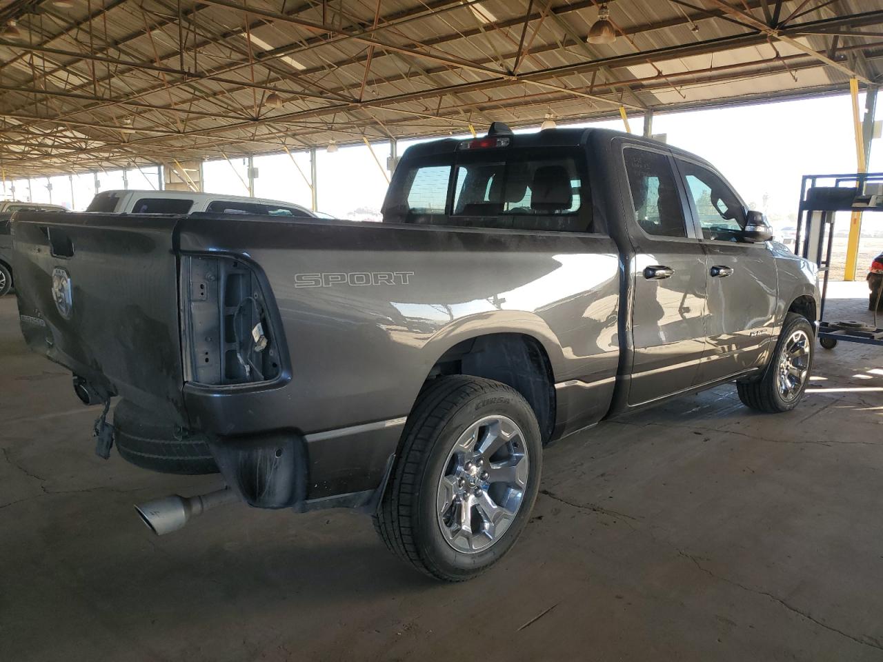 2022 RAM 1500 - Image 3