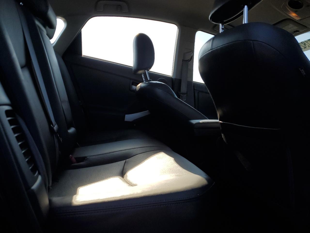 2011 Toyota Prius - Image 10