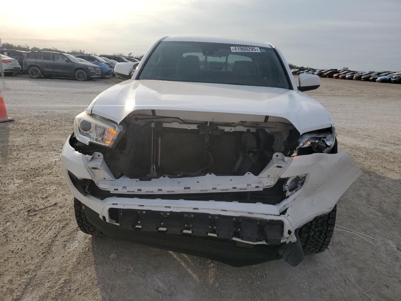 2020 Toyota Tacoma - Image 5