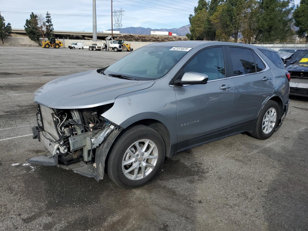 2023 Chevrolet Equinox - Image 1