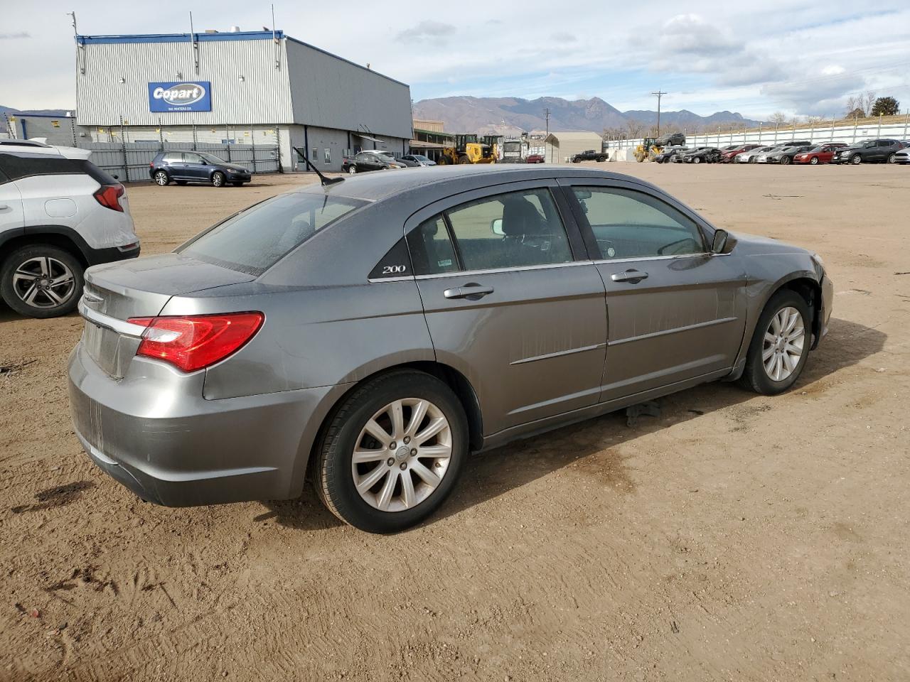 VIN 1C3CCBBB2DN635829 2013 CHRYSLER 200 no.3