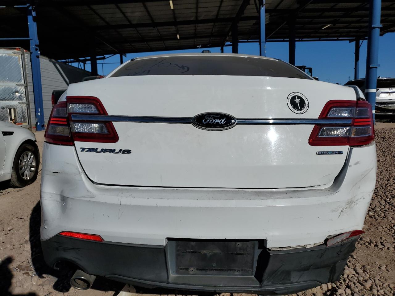 2014 Ford Taurus - Image 6