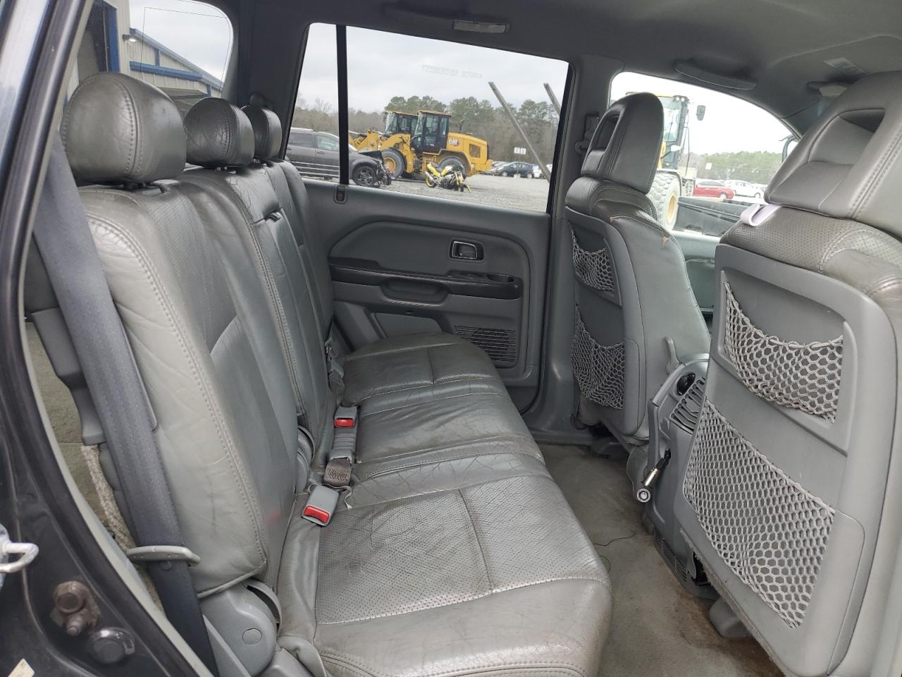 2004 Honda Pilot - Image 11