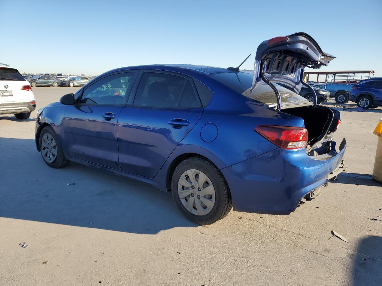 2020 Kia Rio - Image 2