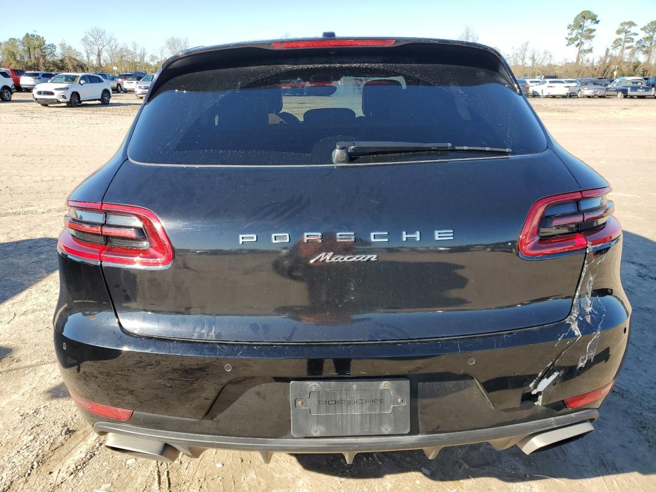2018 Porsche Macan - Image 6