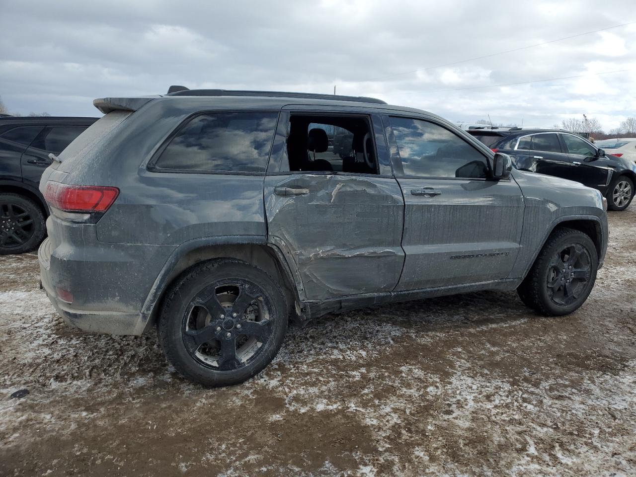 2019 Jeep Grand Cherokee - Image 3