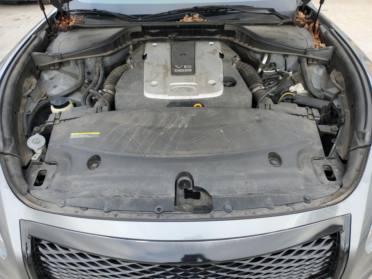 2017 Infiniti Q70 - Image 11