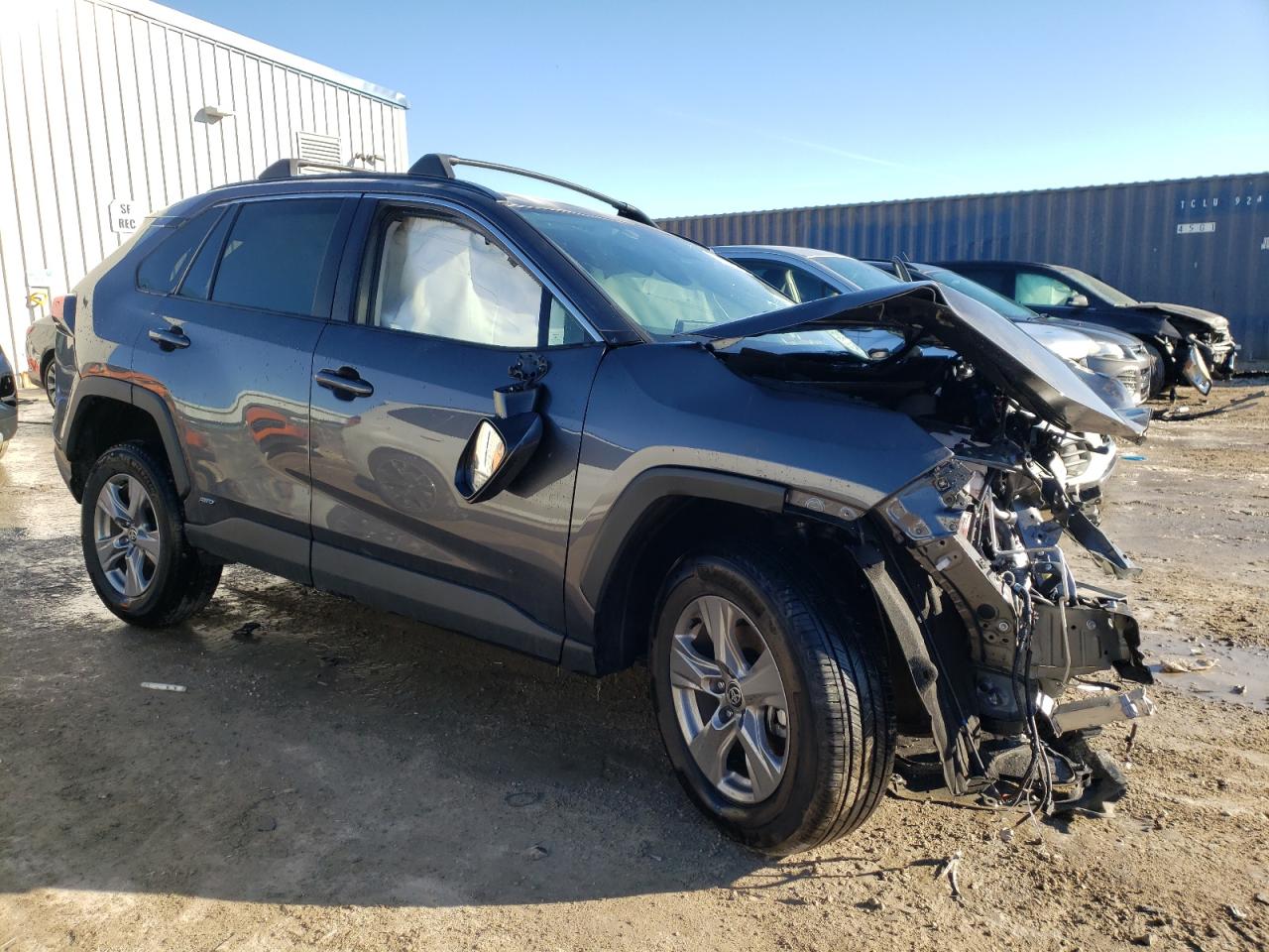 2024 Toyota RAV 4 - Image 4