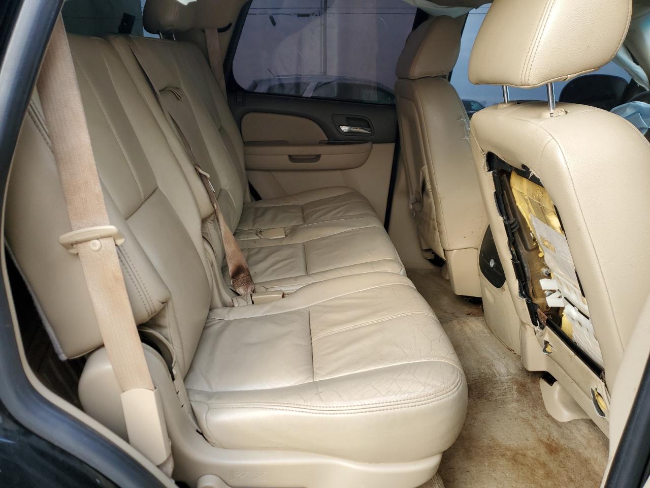 2009 Chevrolet Tahoe - Image 12