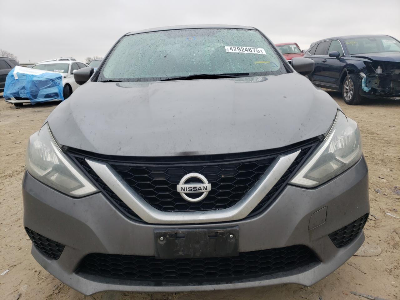 2016 Nissan Sentra - Image 5