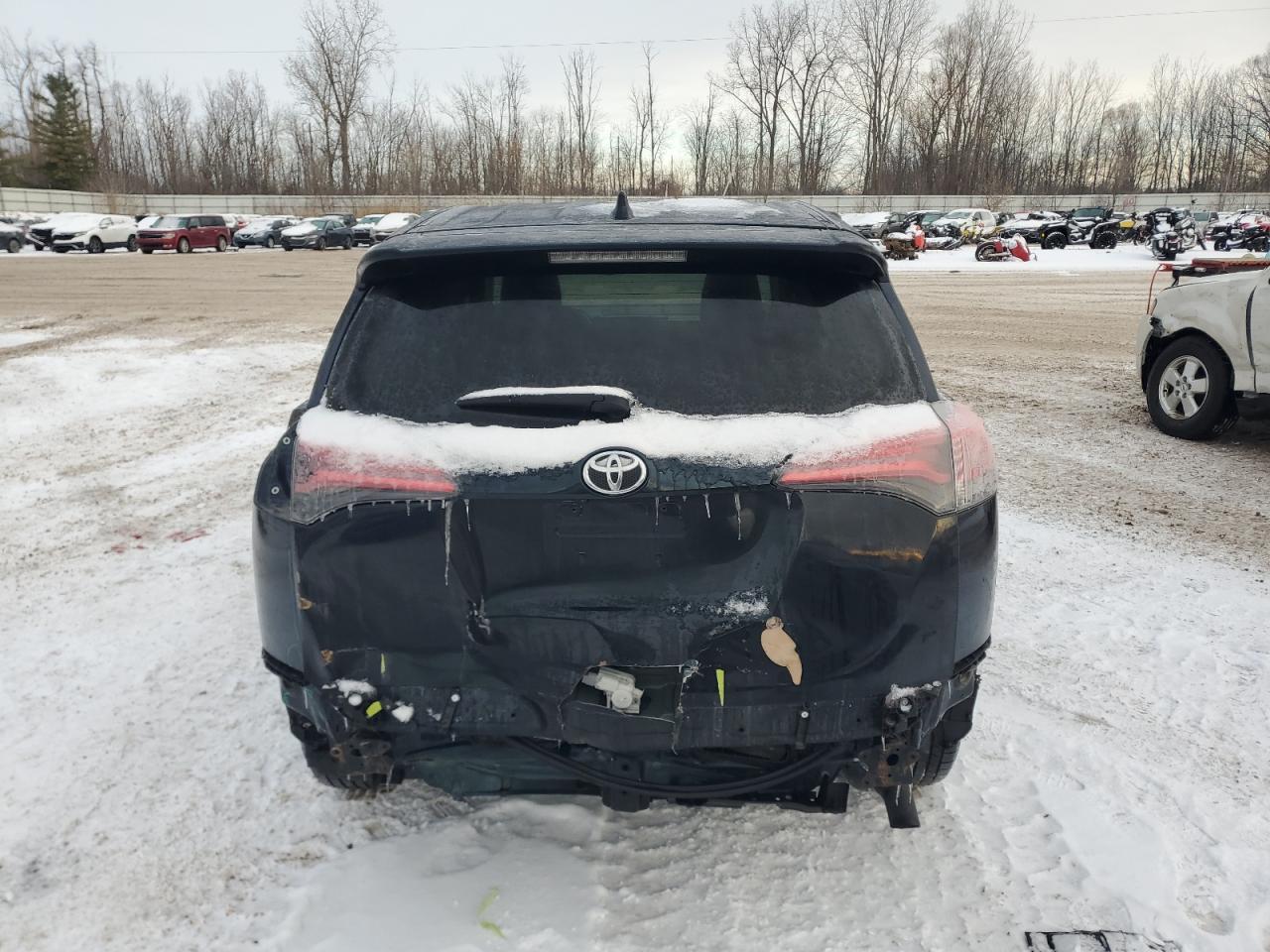 2018 Toyota RAV 4 - Image 6