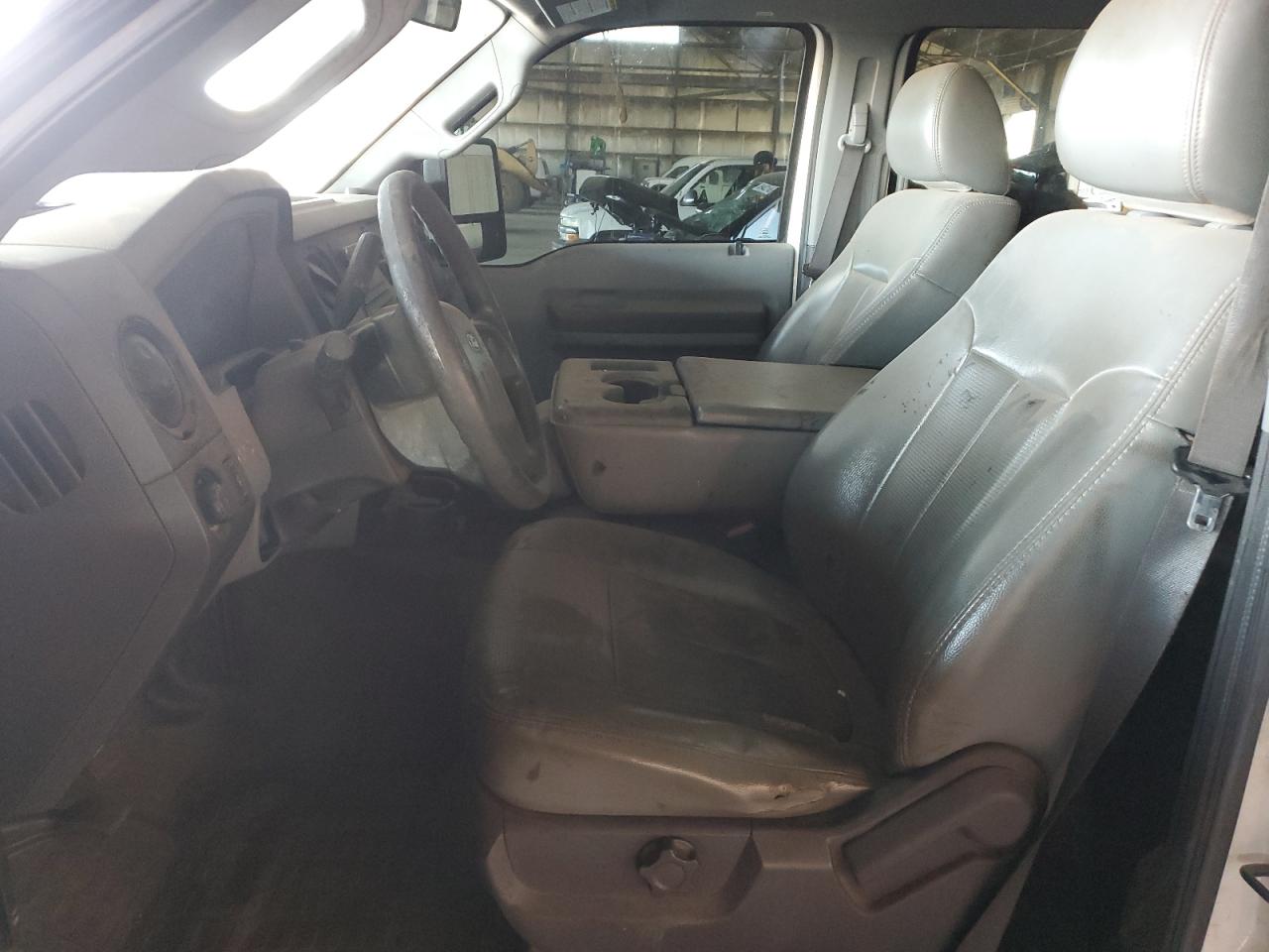 2012 Ford F250 - Image 7